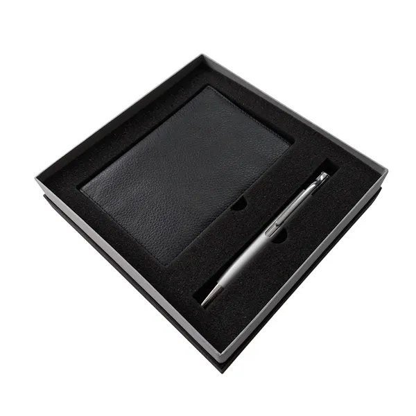 VIP Passport Holder Gift Set VIP Passport Holder Gift Set