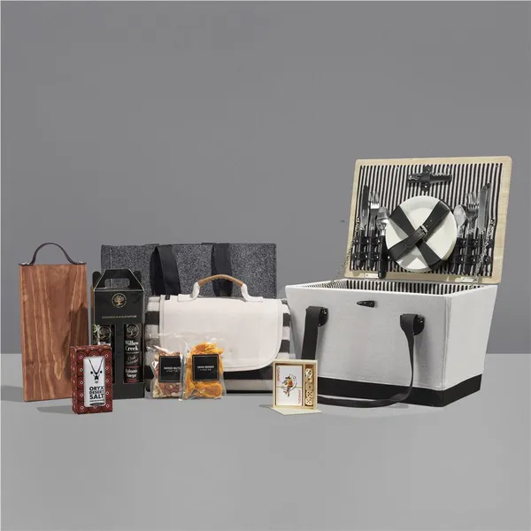 Yatta Daytrip Delights Hamper Yatta Daytrip Delights Hamper