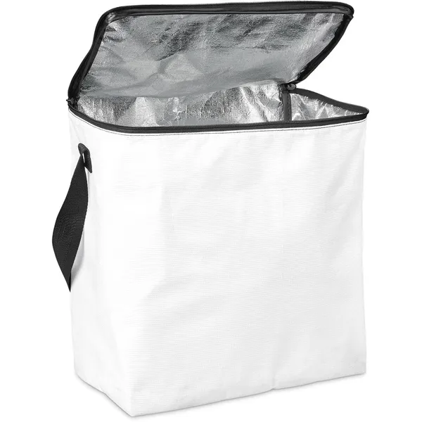 Pre-Production Sample Hoppla Alps RPET 27-Litre Cooler Pre-Production Sample Hoppla Alps RPET 27-Litre Cooler