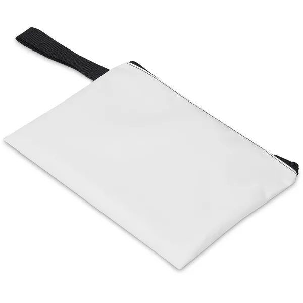 Pre-Production Sample Hoppla Summit A5 Document Pouch Pre-Production Sample Hoppla Summit A5 Document Pouch